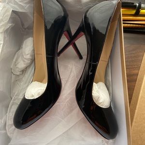 NEW Christian Louboutin red bottoms
